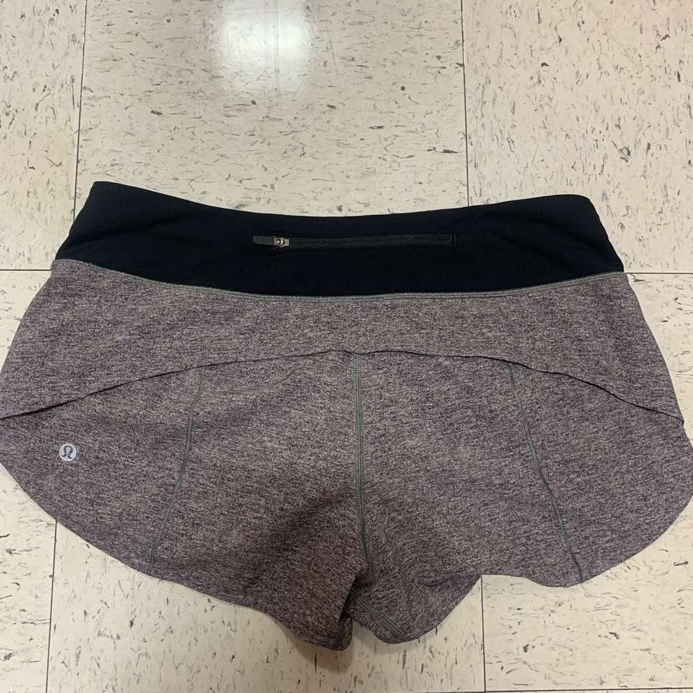 Lulu Lemon 🍋 Speed-Up shorts 2.5’